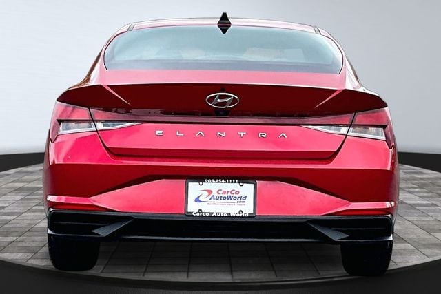2023 Hyundai Elantra SEL - 23048571 - 5
