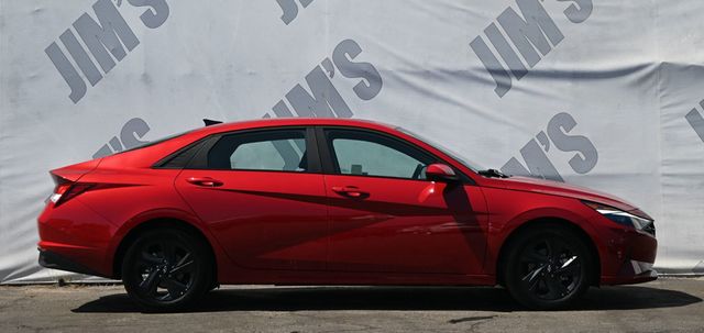 2023 Hyundai Elantra SEL IVT - 22892464 - 3