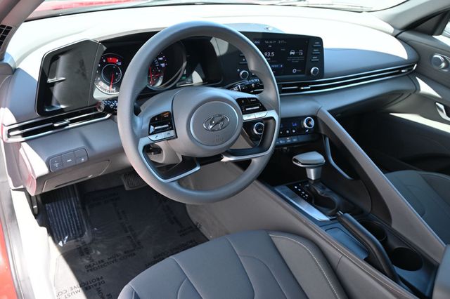 2023 Hyundai Elantra SEL IVT - 22892464 - 6