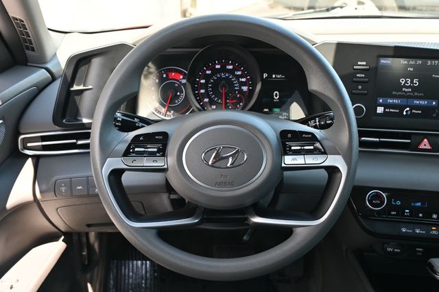 2023 Hyundai Elantra SEL IVT - 22892464 - 8