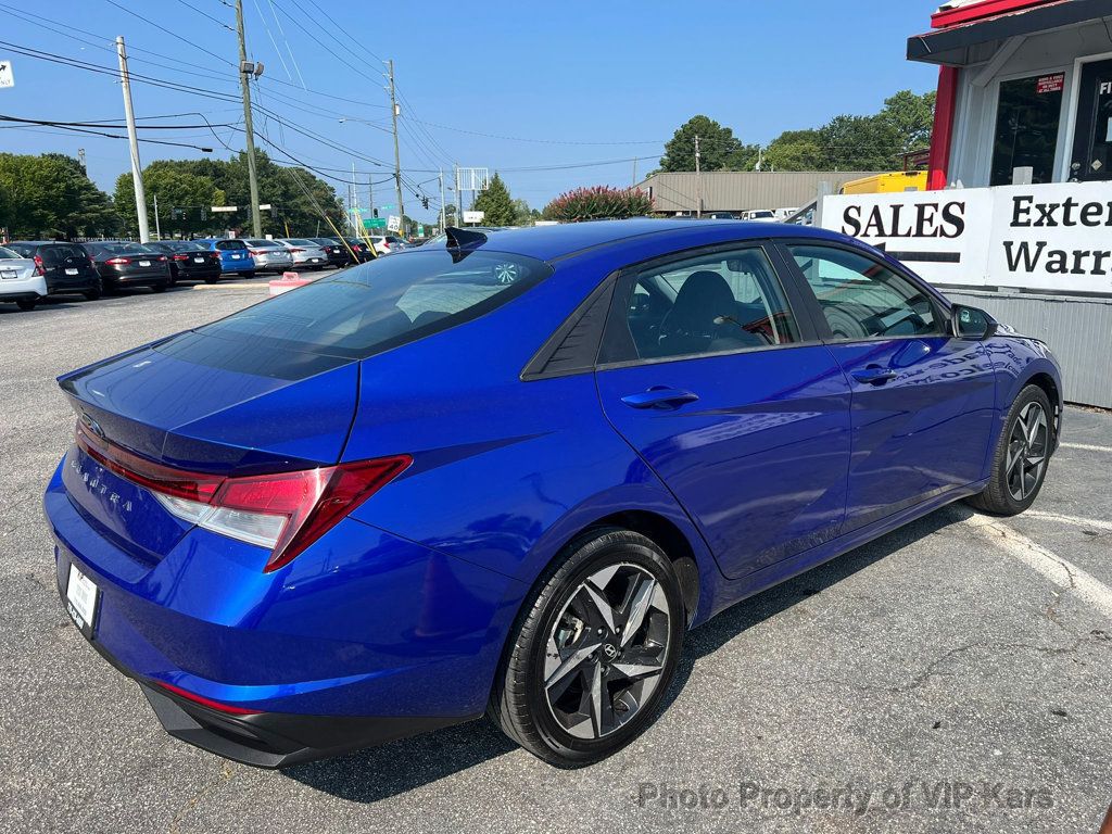 2023 Hyundai Elantra SEL Convenience photo 4