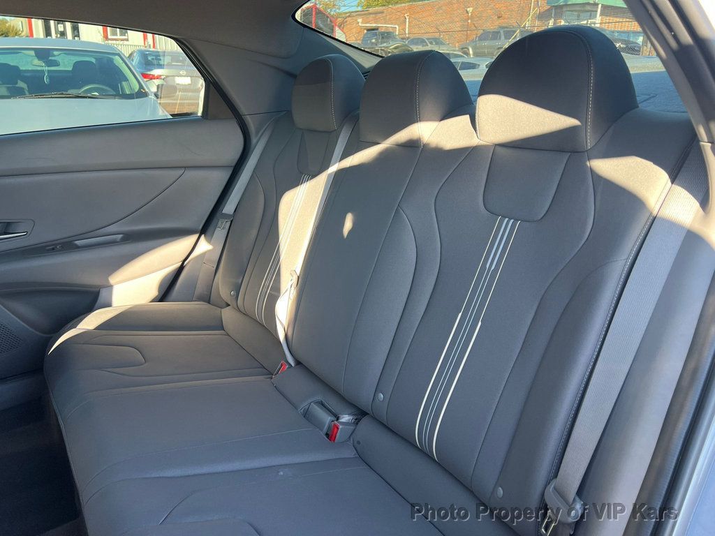 2023 Hyundai Elantra SEL IVT - 22939891 - 16