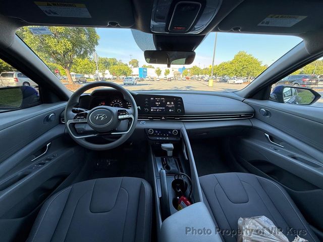 2023 Hyundai Elantra SEL IVT - 23035605 - 14