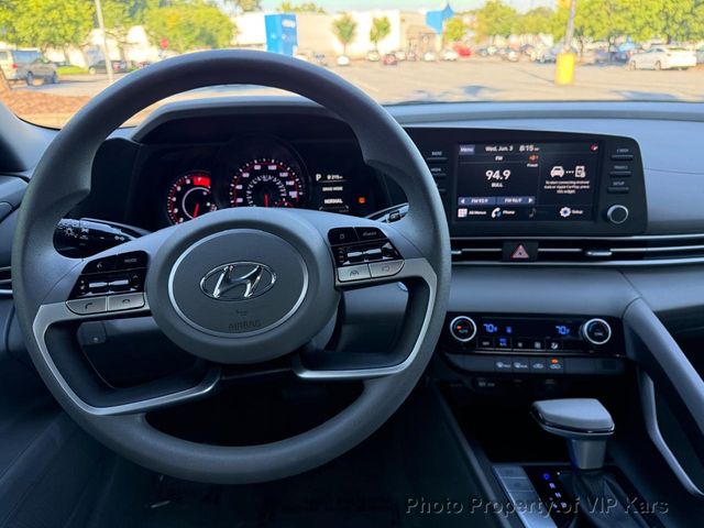 2023 Hyundai Elantra SEL IVT - 23035605 - 15