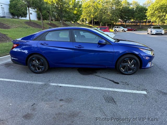 2023 Hyundai Elantra SEL IVT - 23035605 - 3