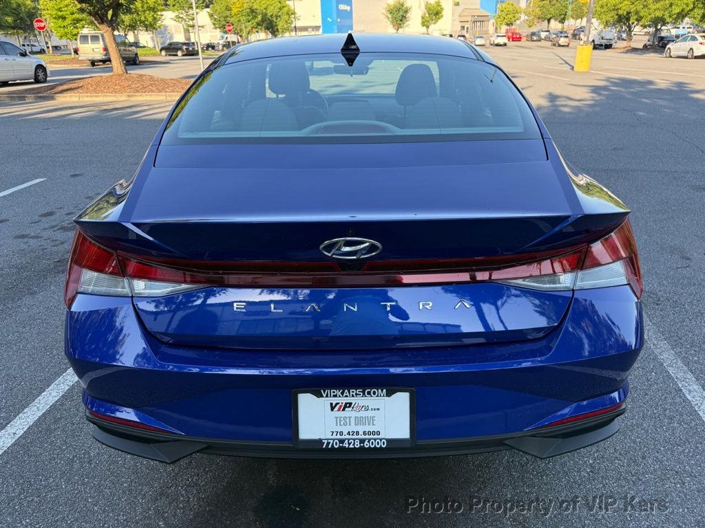 2023 Hyundai Elantra SEL IVT - 23035605 - 5