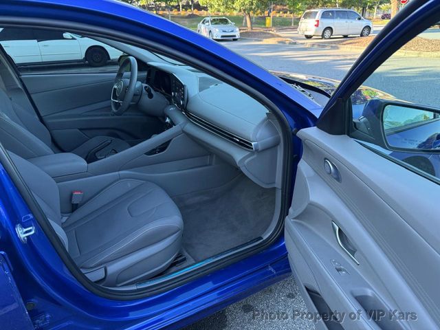 2023 Hyundai Elantra SEL IVT - 23035605 - 8