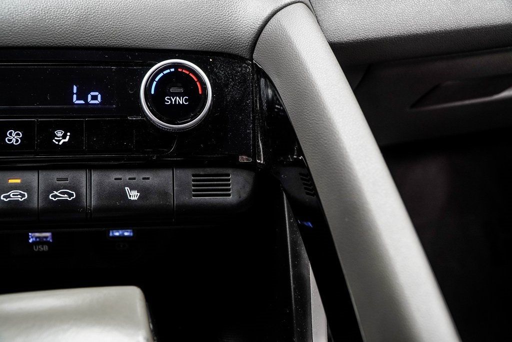 2023 Hyundai Elantra SEL photo 22