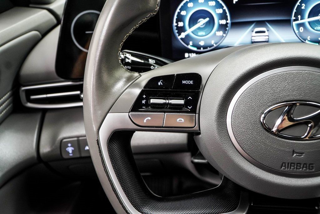 2023 Hyundai Elantra SEL photo 31