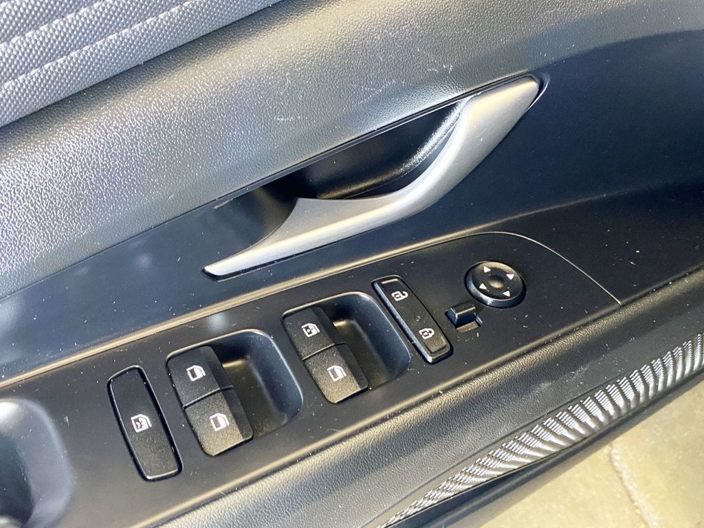 2023 Hyundai Elantra SEL IVT - 22934232 - 15