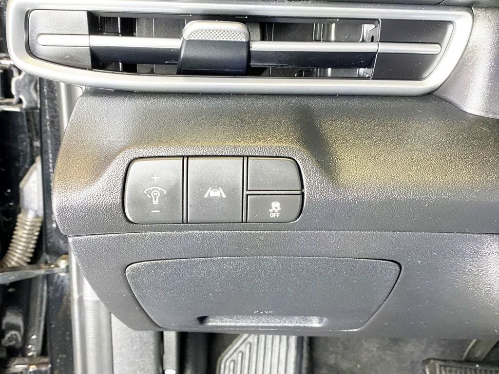 2023 Hyundai Elantra SEL IVT - 22934232 - 18