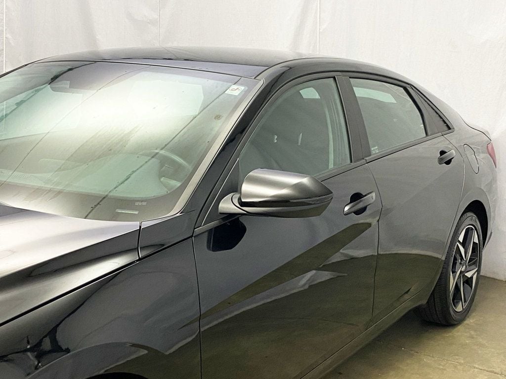 2023 Hyundai Elantra SEL IVT - 22934232 - 1