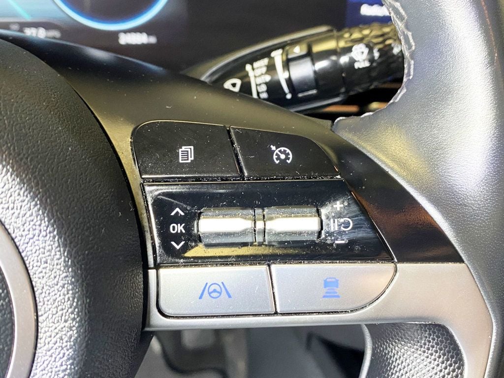 2023 Hyundai Elantra SEL IVT - 22934232 - 21