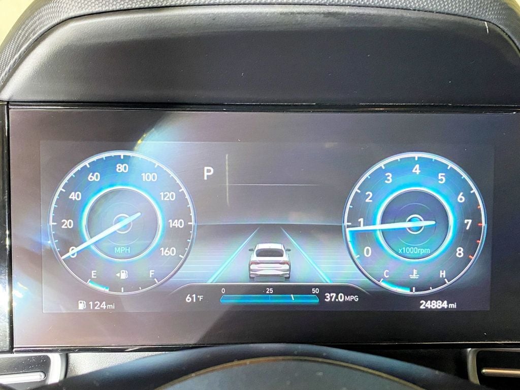 2023 Hyundai Elantra SEL IVT - 22934232 - 24
