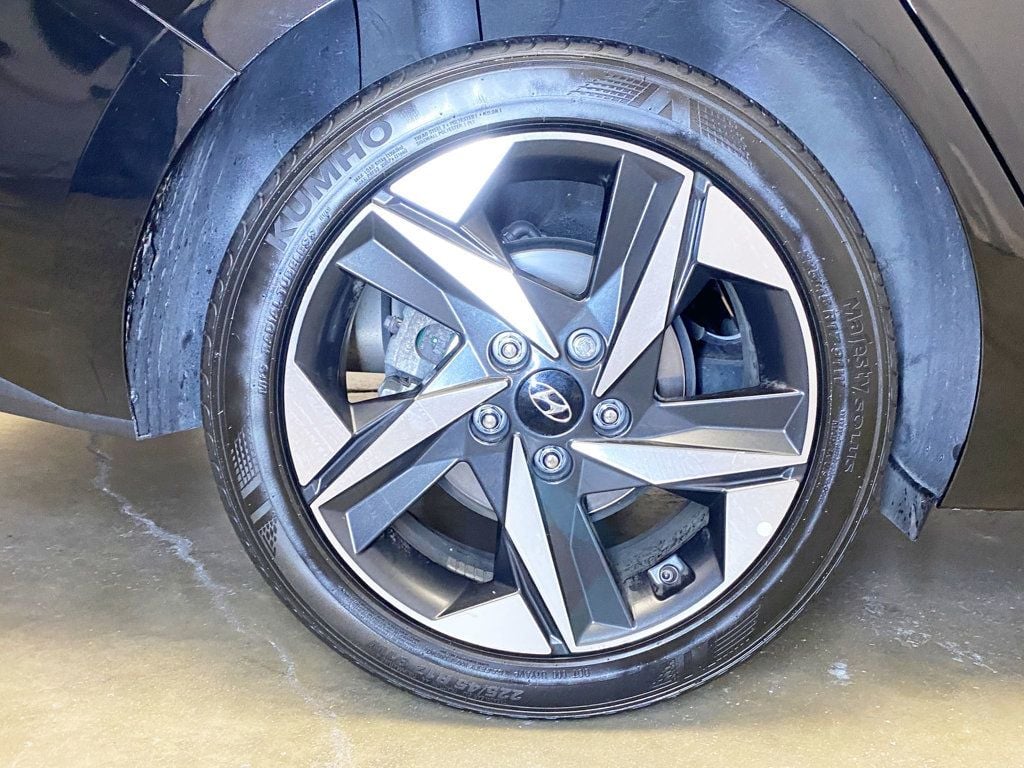 2023 Hyundai Elantra SEL IVT - 22934232 - 49