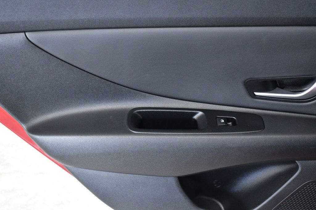 2023 Hyundai Elantra SEL IVT - 22933284 - 9