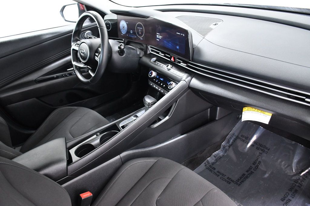 2023 Hyundai Elantra SEL IVT - 22933284 - 15