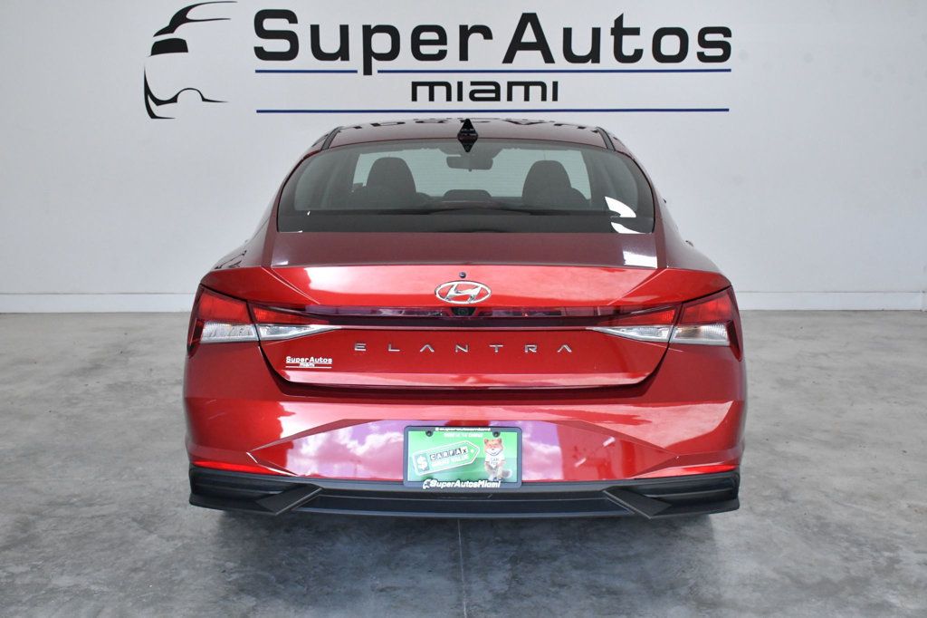 2023 Hyundai Elantra SEL IVT - 22933284 - 3