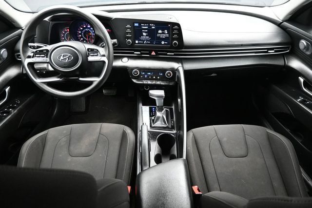 2023 Hyundai Elantra SEL IVT - 23024164 - 10