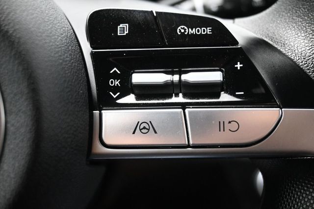 2023 Hyundai Elantra SEL IVT - 23024164 - 18