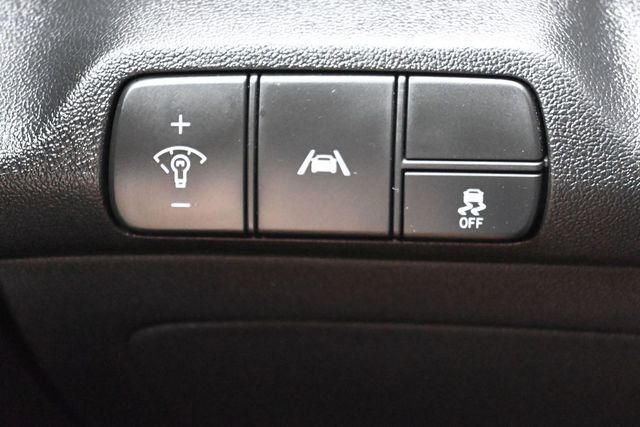 2023 Hyundai Elantra SEL IVT - 23024164 - 22