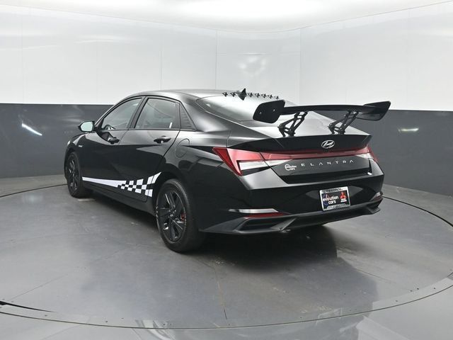 2023 Hyundai Elantra SEL IVT - 23024164 - 24