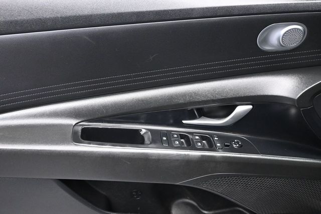 2023 Hyundai Elantra SEL IVT - 23024164 - 7