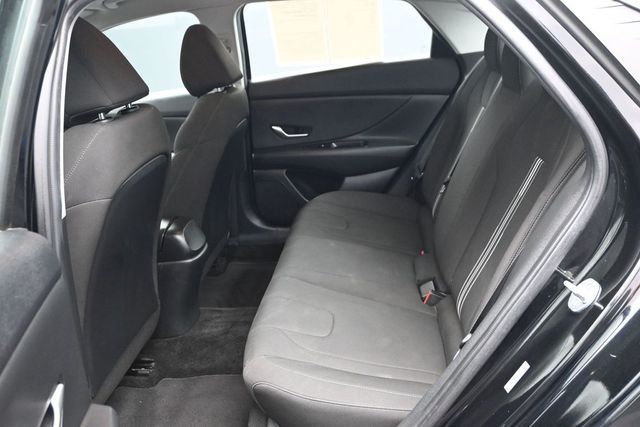 2023 Hyundai Elantra SEL IVT - 23024164 - 8