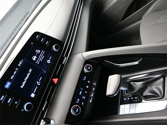 2023 Hyundai Elantra SEL IVT - 22965838 - 20