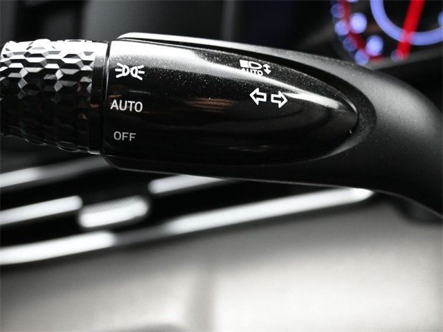 2023 Hyundai Elantra SEL IVT - 22965838 - 24