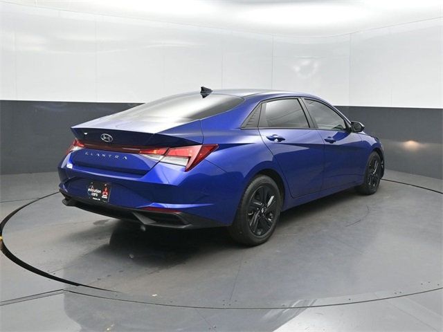 2023 Hyundai Elantra SEL IVT - 22965838 - 31