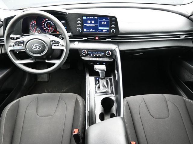 2023 Hyundai Elantra SEL IVT - 23003160 - 9