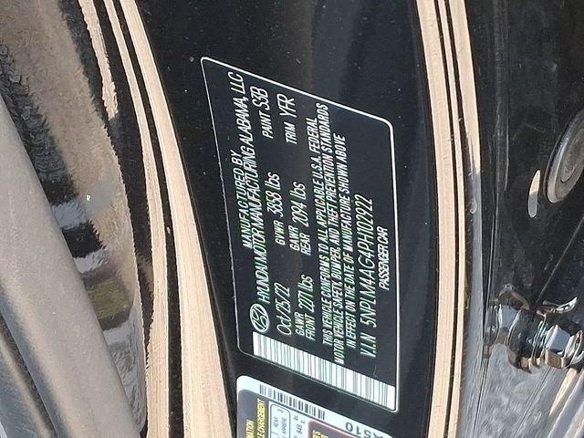 2023 Hyundai Elantra SEL IVT - 23020530 - 26