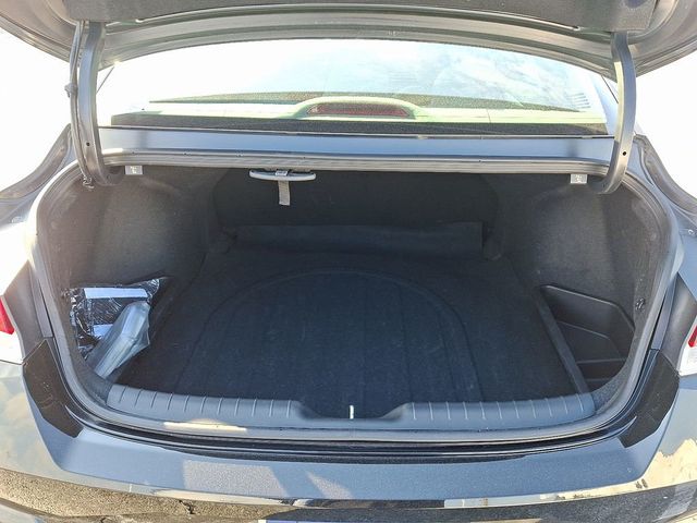 2023 Hyundai Elantra SEL IVT - 23020530 - 28