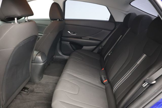 2023 Hyundai Elantra SEL IVT - 22937615 - 16