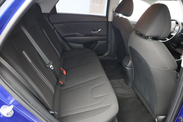 2023 Hyundai Elantra SEL IVT - 22937615 - 18