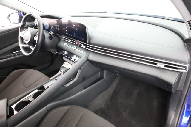 2023 Hyundai Elantra SEL IVT - 22937615 - 20