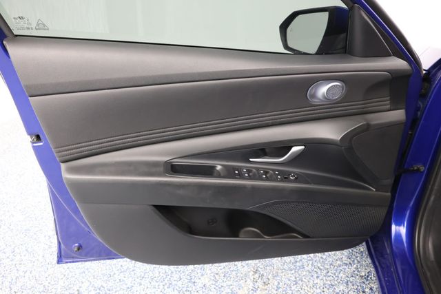 2023 Hyundai Elantra SEL IVT - 22937615 - 6