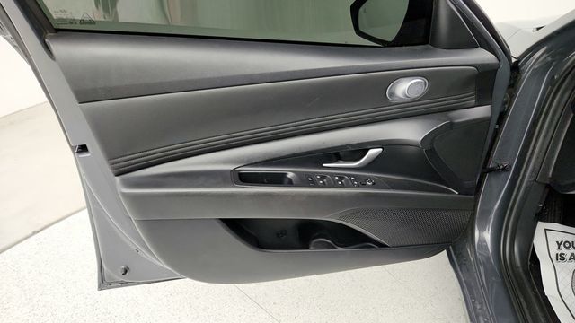 2023 Hyundai Elantra SEL IVT - 22941443 - 9