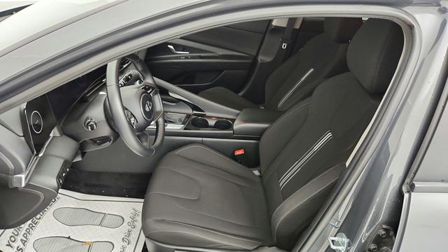2023 Hyundai Elantra SEL IVT - 22941443 - 18