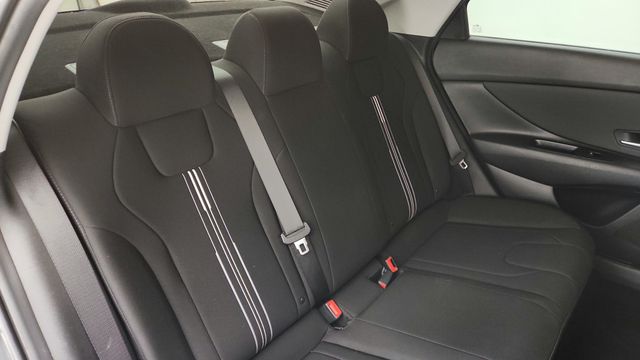 2023 Hyundai Elantra SEL IVT - 22941443 - 21