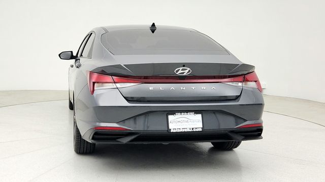 2023 Hyundai Elantra SEL IVT - 22941443 - 5