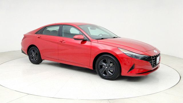 2023 Hyundai Elantra SEL IVT - 22942583 - 2