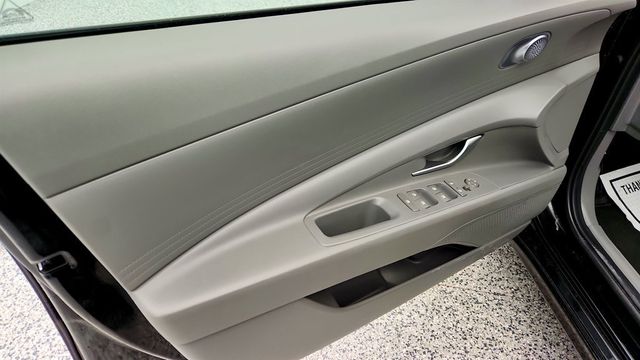 2023 Hyundai Elantra SEL IVT - 22966719 - 9