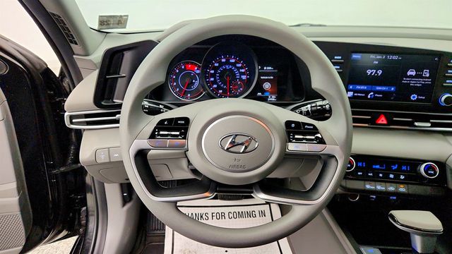 2023 Hyundai Elantra SEL IVT - 22966719 - 12