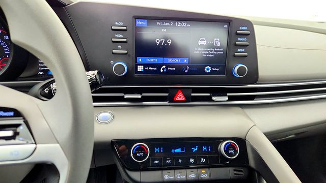 2023 Hyundai Elantra SEL IVT - 22966719 - 16