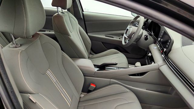 2023 Hyundai Elantra SEL IVT - 22966719 - 22
