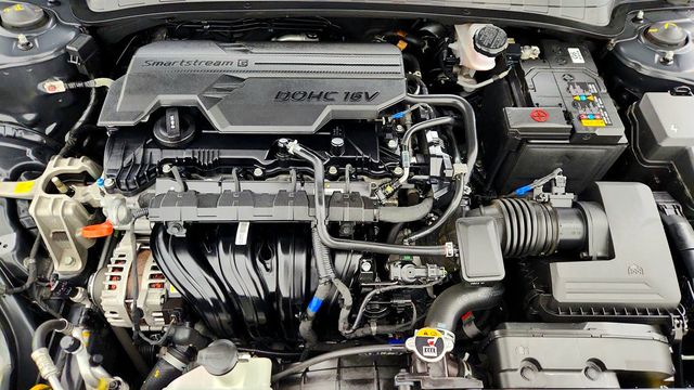 2023 Hyundai Elantra SEL IVT - 22966719 - 25