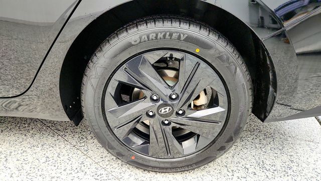 2023 Hyundai Elantra SEL IVT - 22966719 - 8