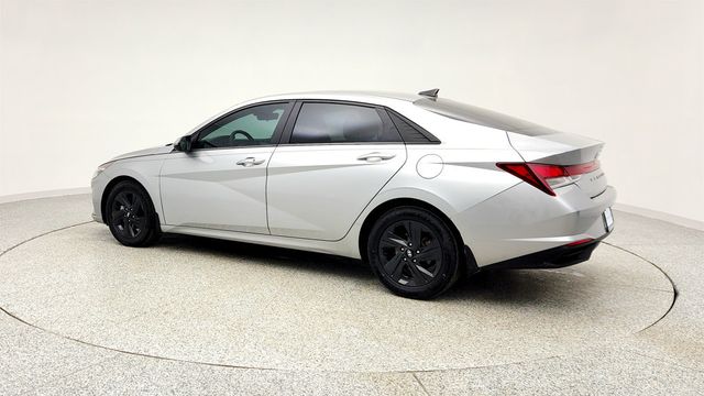 2023 Hyundai Elantra SEL IVT - 22975420 - 6